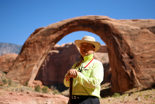 20110908_ilchi-lee-dreaming-at-lake-powell-blog-rainbow-bridge