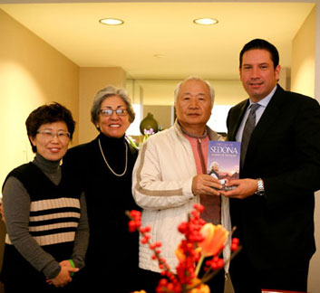 Ilchi Lee meets Democratic Party of New Mexico Chairman Javier M. Gonzales