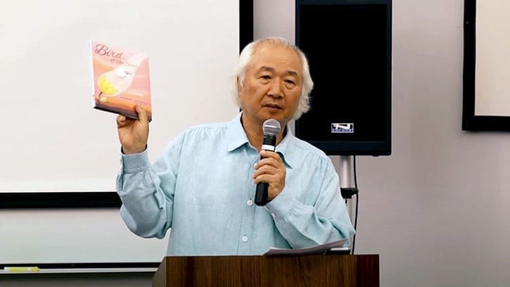 Ilchi Lee with Bird of the Soul book at Yavapai College